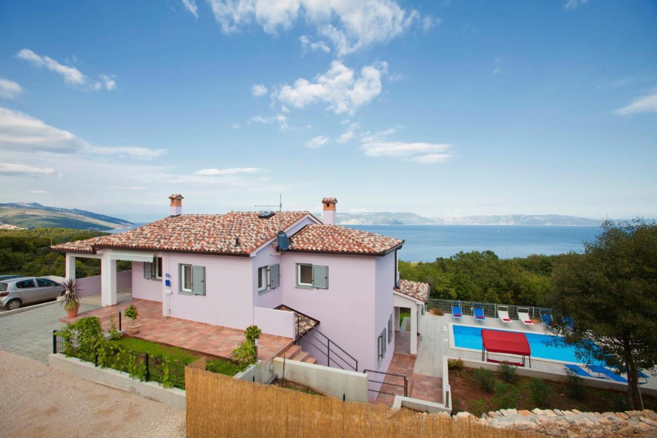 Villa Mirta In Crni 라빈 외부 사진